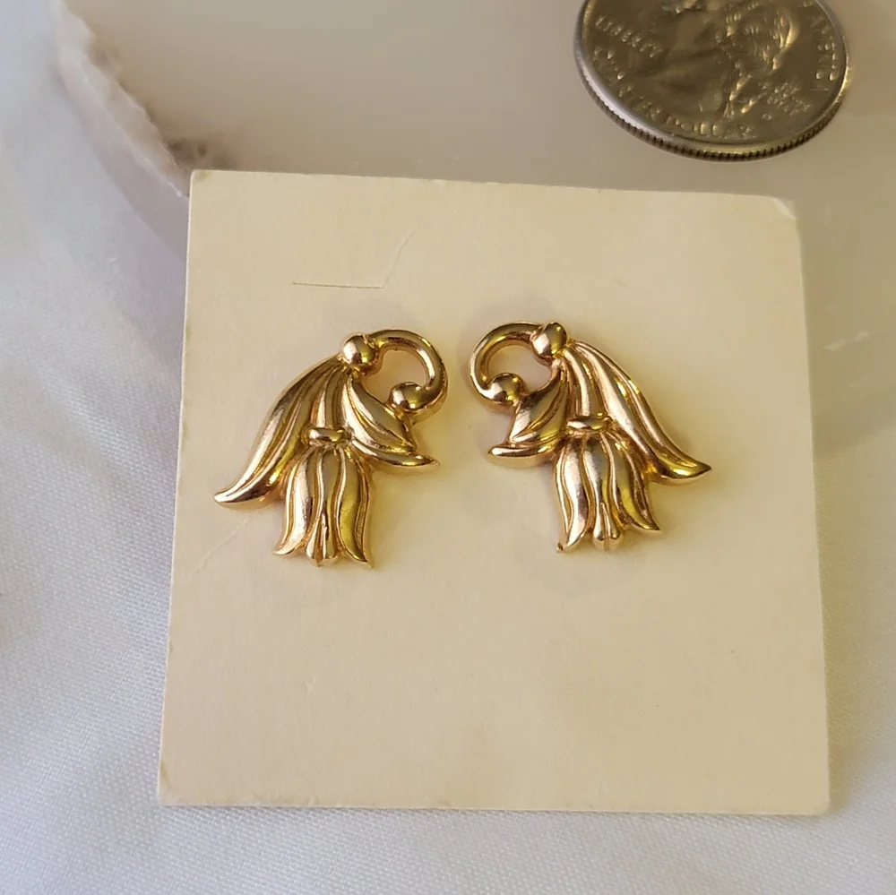 Gorgeous Vintage Spring Tulip Gold Earrings Flower
